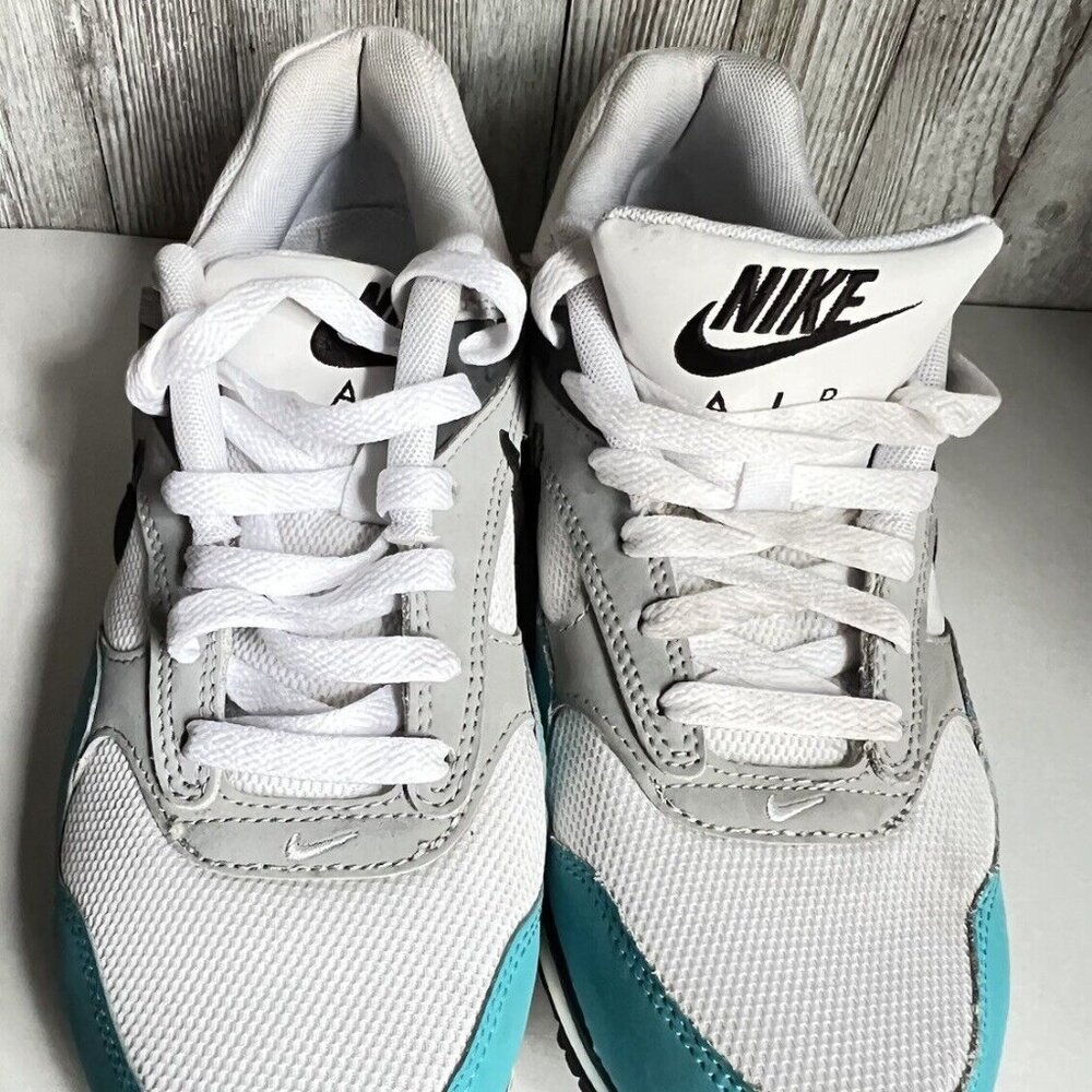 Size 8.5 US Nike Air Max Correlate Club Turquoise - Model # 511417-142 - Picture 7 of 16